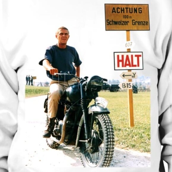 Steve McQueen Great Escape Crewneck Sweatshirt Retro Movie Graphic Fan Gift 05 - Picture 2 of 5